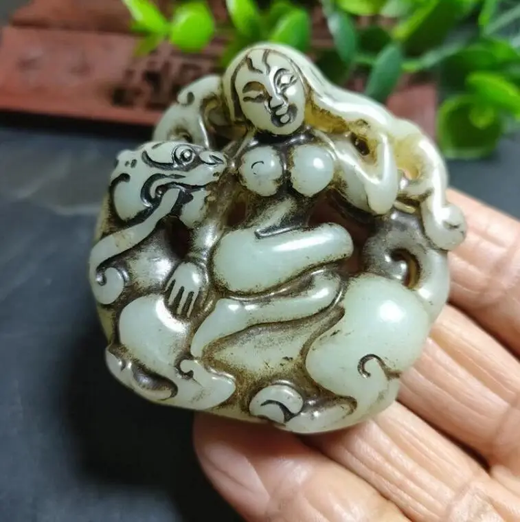 Han Dynasty Hongshan Culture Natural Jade Double-Sided Beauty Beast Handmade Collection Ornaments Pendant Carving Mascot Statue
Han Dynasty Hongshan Culture Natural Jade Double-Sided Beauty Beast Handmade Collection Ornaments Pendant Carving Mascot Statue