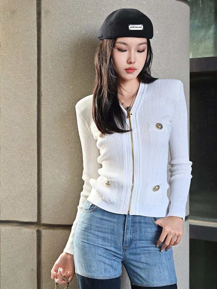 y2k autumn and winter multi-pocket metal buckle V-neck shoulder pads knitwears2023korean style versatile Slim Women's sweater
y2k autumn and winter multi-pocket metal buckle V-neck shoulder pads knitwears2023korean style versatile Slim Women's sweater