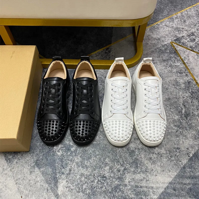 Designer Spikes Manual Shoes Men Women couple leather Casual Outdoor Cut Low Vulcanized Casual Flats Loafers Sneaker
Designer Spikes Manual Shoes Men Women couple leather Casual Outdoor Cut Low Vulcanized Casual Flats Loafers Sneaker