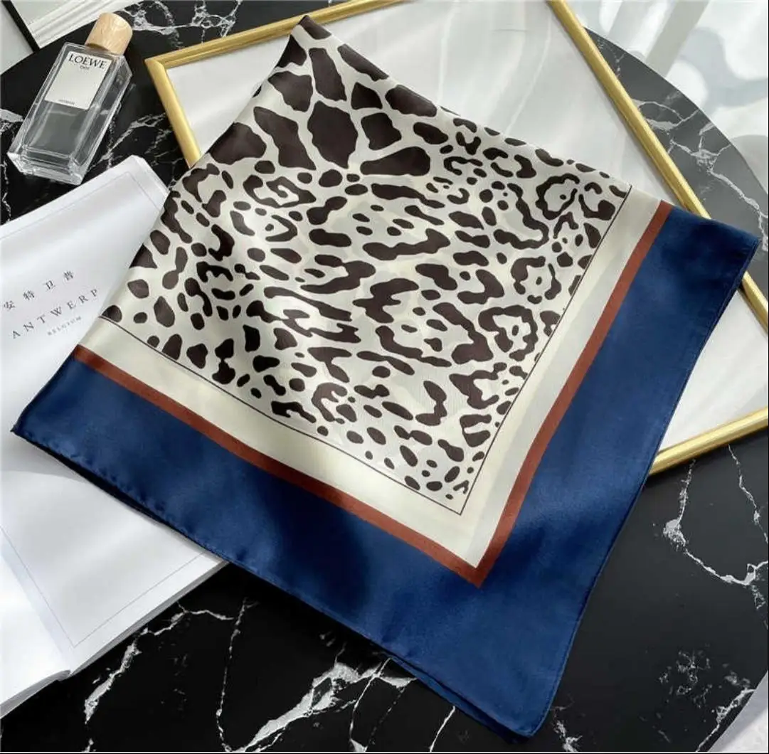 Fashion 70cm Silk Satin Square Scarf Wome Luxury Print Neck Tie Elegant Hair Handle Wrist Foualrd Shawl Wrap Hijab 2022 New
Fashion 70cm Silk Satin Square Scarf Wome Luxury Print Neck Tie Elegant Hair Handle Wrist Foualrd Shawl Wrap Hijab 2022 New