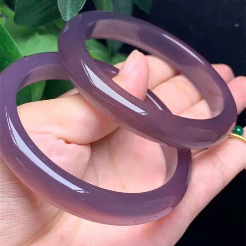 Natural Chalcedony Agate Bracelet Violet Litchi Frozen Round Jade Bracelet
Natural Chalcedony Agate Bracelet Violet Litchi Frozen Round Jade Bracelet