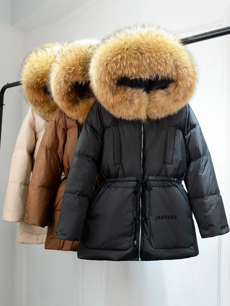 2022 New Winter Large Natural Fur Hooded Feather Fluffy Coat Women Warm Waterproof Waist Retractable Duck Down Jacket Overcoat
2022 New Winter Large Natural Fur Hooded Feather Fluffy Coat Women Warm Waterproof Waist Retractable Duck Down Jacket Overcoat