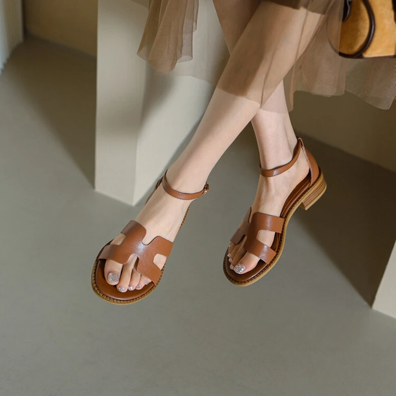 NEW Summer Women Sandals Round Toe Chunky Heel Women Shoes Cow Leather High Heels Low Heel Sandals Concise Brown Shoes for Women
NEW Summer Women Sandals Round Toe Chunky Heel Women Shoes Cow Leather High Heels Low Heel Sandals Concise Brown Shoes for Women