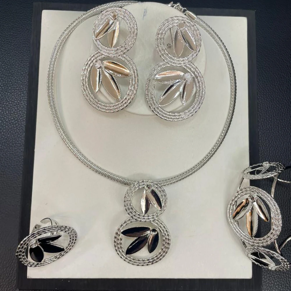 Silver Color Jewelry Set For Women Dubai Italian Jewelry Set Women Wedding Party Accessories Necklace And Earring Set Wholesale
Silver Color Jewelry Set For Women Dubai Italian Jewelry Set Women Wedding Party Accessories Necklace And Earring Set Wholesale
