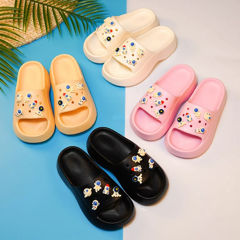 

Women slippers indoor /outdoor garden shoes female sandals 3CM increase breathable summer Platform Clogs Beach Flip Flops Slides