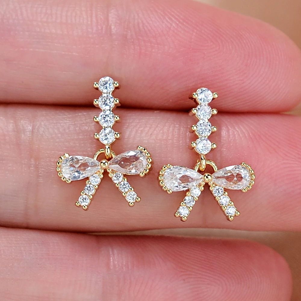 Fashion Elegant Charm Crystal Cz Studs Earrings Sweet Cute Geometric Bowknot Drop Earrings For Women Girls Christmas Accessories
Fashion Elegant Charm Crystal Cz Studs Earrings Sweet Cute Geometric Bowknot Drop Earrings For Women Girls Christmas Accessories