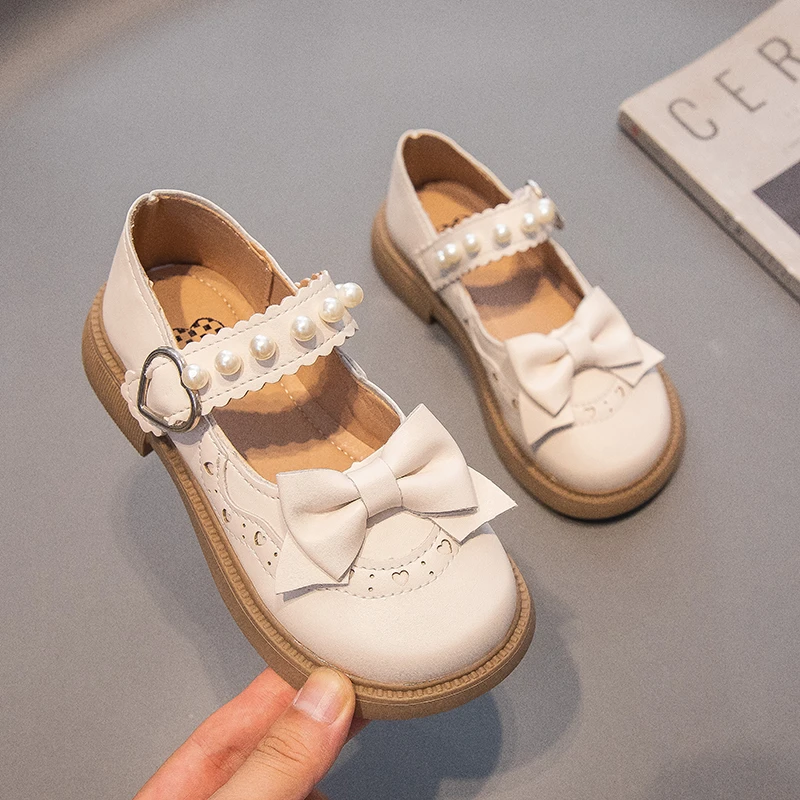 Children Casual Shoes for Party Wedding Shows 2023 New Soft Breatheable Simple Bow Lace with Pearls Chic Princess Shoes Non-slip
Children Casual Shoes for Party Wedding Shows 2023 New Soft Breatheable Simple Bow Lace with Pearls Chic Princess Shoes Non-slip