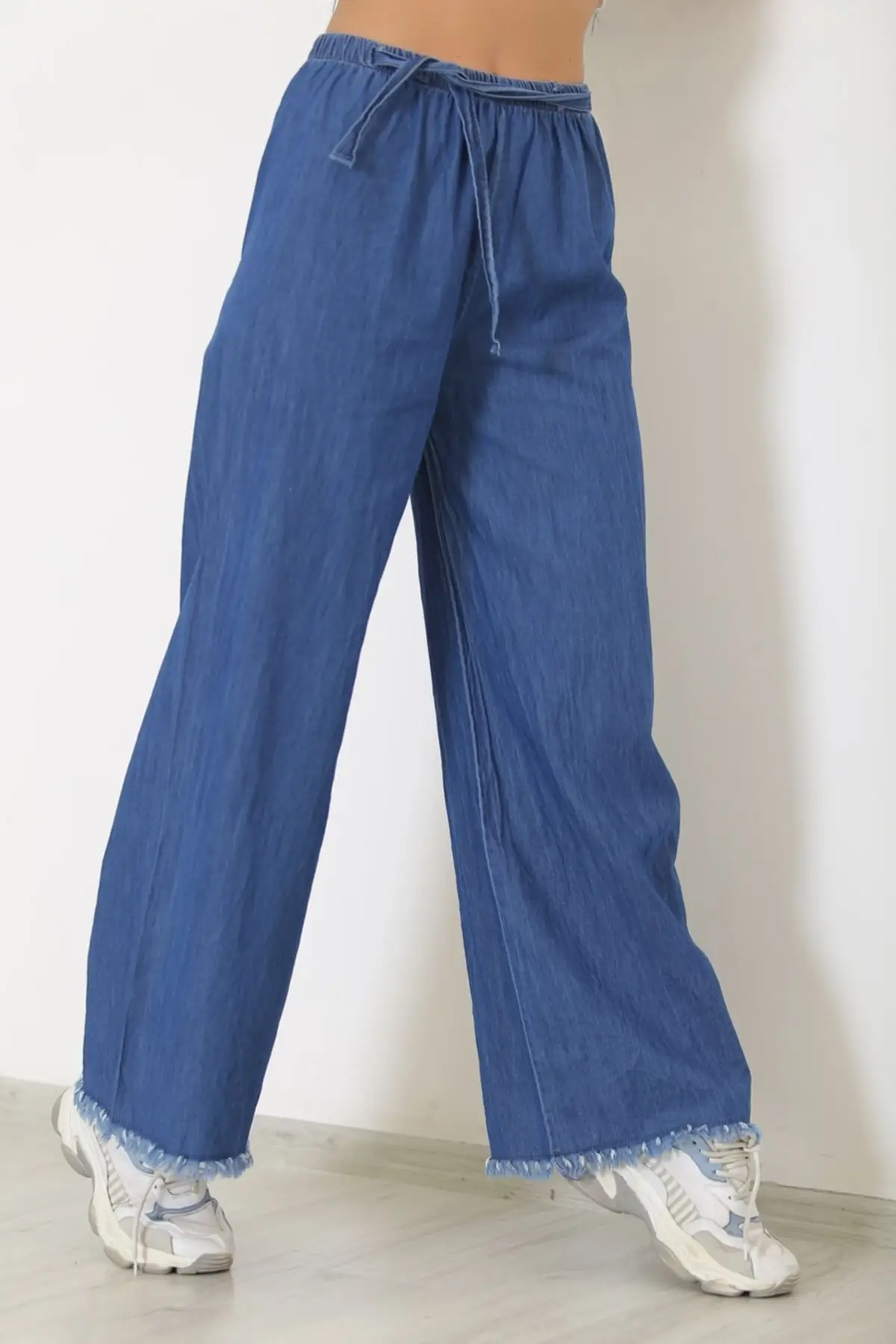 Women's Jean Tassel Loose Trousers Blue Full Length Straight Pant Streetwear Female Buttons Zipper Ladies
Women's Jean Tassel Loose Trousers Blue Full Length Straight Pant Streetwear Female Buttons Zipper Ladies