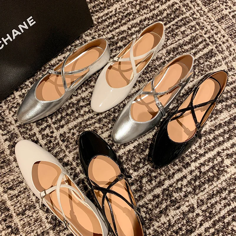 MKKHOU модная женская обувь, новинка, высокое качество, натуральная кожа, простая, с круглым носком, крест, пряжка, плоская обувь, повседневная легкая обувь
MKKHOU модная женская обувь, новинка, высокое качество, натуральная кожа, простая, с круглым носком, крест, пряжка, плоская обувь, повседневная легкая обувь