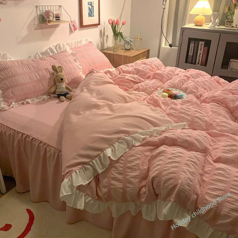 

Pink Ruffled Seersucker Duvet Cover Set 3/4pcs Soft Lightweight Down Alternative Grey Bedding Set with Bed Skirt and Pillowcases