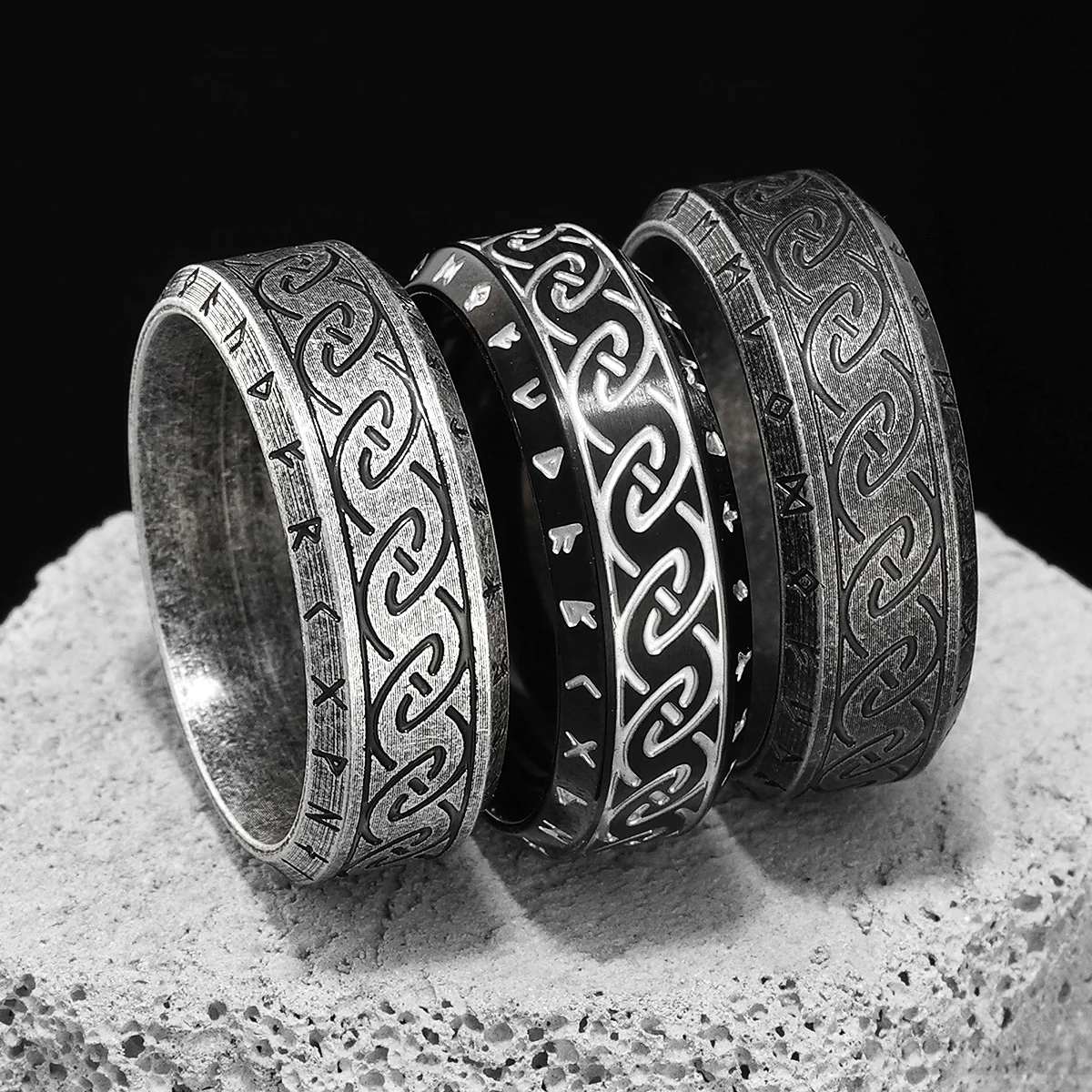 Vikings Celtic Knot Stainless Steel Womens Mens Rings Punk Vintage Simple for Boyfriend Biker Jewelry Creativity Gift Wholesale
Vikings Celtic Knot Stainless Steel Womens Mens Rings Punk Vintage Simple for Boyfriend Biker Jewelry Creativity Gift Wholesale