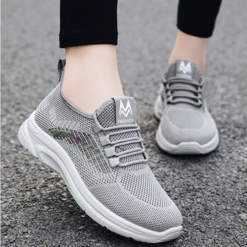 Spring Women's Casual Shoes Fashion Solid Color Running Shoes Ladies Breathable Comfortable Sneakers Chaussures De Femme
Spring Women's Casual Shoes Fashion Solid Color Running Shoes Ladies Breathable Comfortable Sneakers Chaussures De Femme