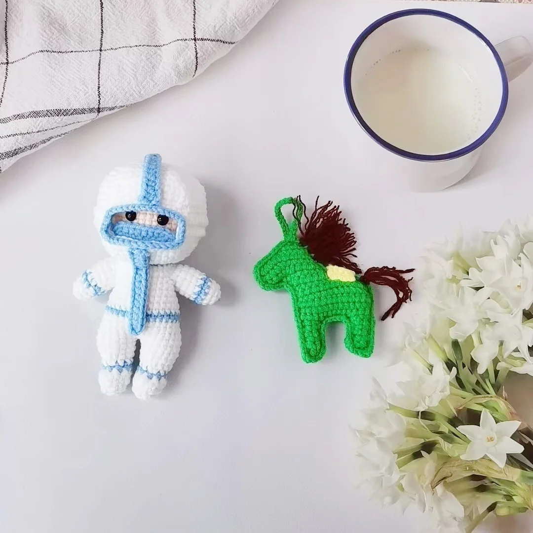 Wool dolls for epidemic prevention personnel, anti-epidemic volunteers crochet keychain pendant DIY handmade material bag 
Wool dolls for epidemic prevention personnel, anti-epidemic volunteers crochet keychain pendant DIY handmade material bag