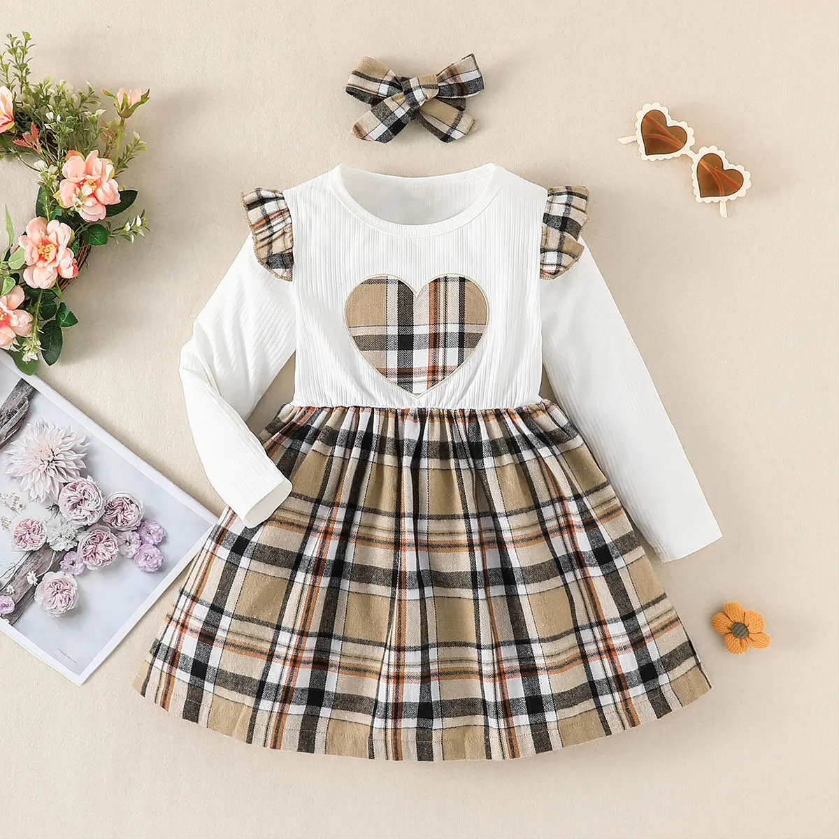 Laura Kors 2023 Winter New Arrivals Girls Dress Long Sleeve O Neck Ruffles Print Heart Sweet Baby Girls Dress Vestidos 0-3T
Laura Kors 2023 Winter New Arrivals Girls Dress Long Sleeve O Neck Ruffles Print Heart Sweet Baby Girls Dress Vestidos 0-3T