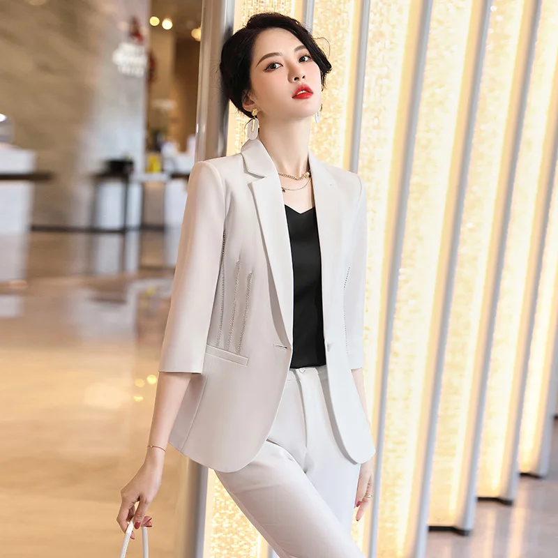 Korean spring suit large size office women business white-collar formal professional dress work clothes Light blue suit pants
Korean spring suit large size office women business white-collar formal professional dress work clothes Light blue suit pants