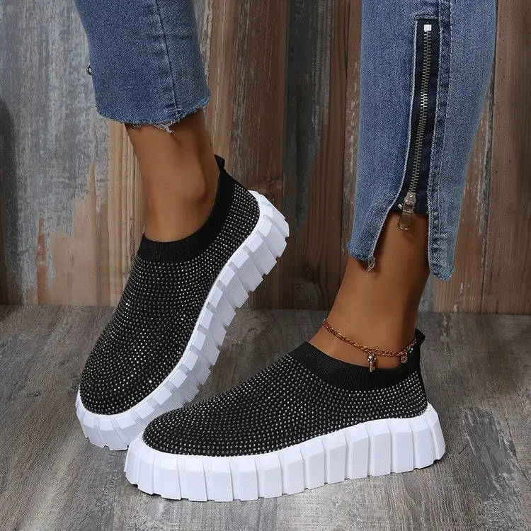 In The Spring of 2022 New Europe and The United States Large Size Thick Black Diamond Mesh Casual Shoes
In The Spring of 2022 New Europe and The United States Large Size Thick Black Diamond Mesh Casual Shoes