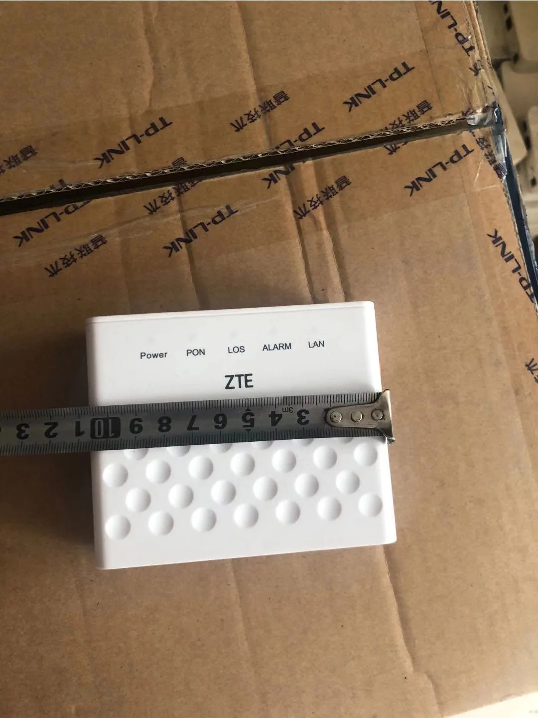 Free Shipping NEW F601 GPON Terminal ONT Optical Terminal 1GE Port Same Function as ONU Version 3.0 4.0
Free Shipping NEW F601 GPON Terminal ONT Optical Terminal 1GE Port Same Function as ONU Version 3.0 4.0