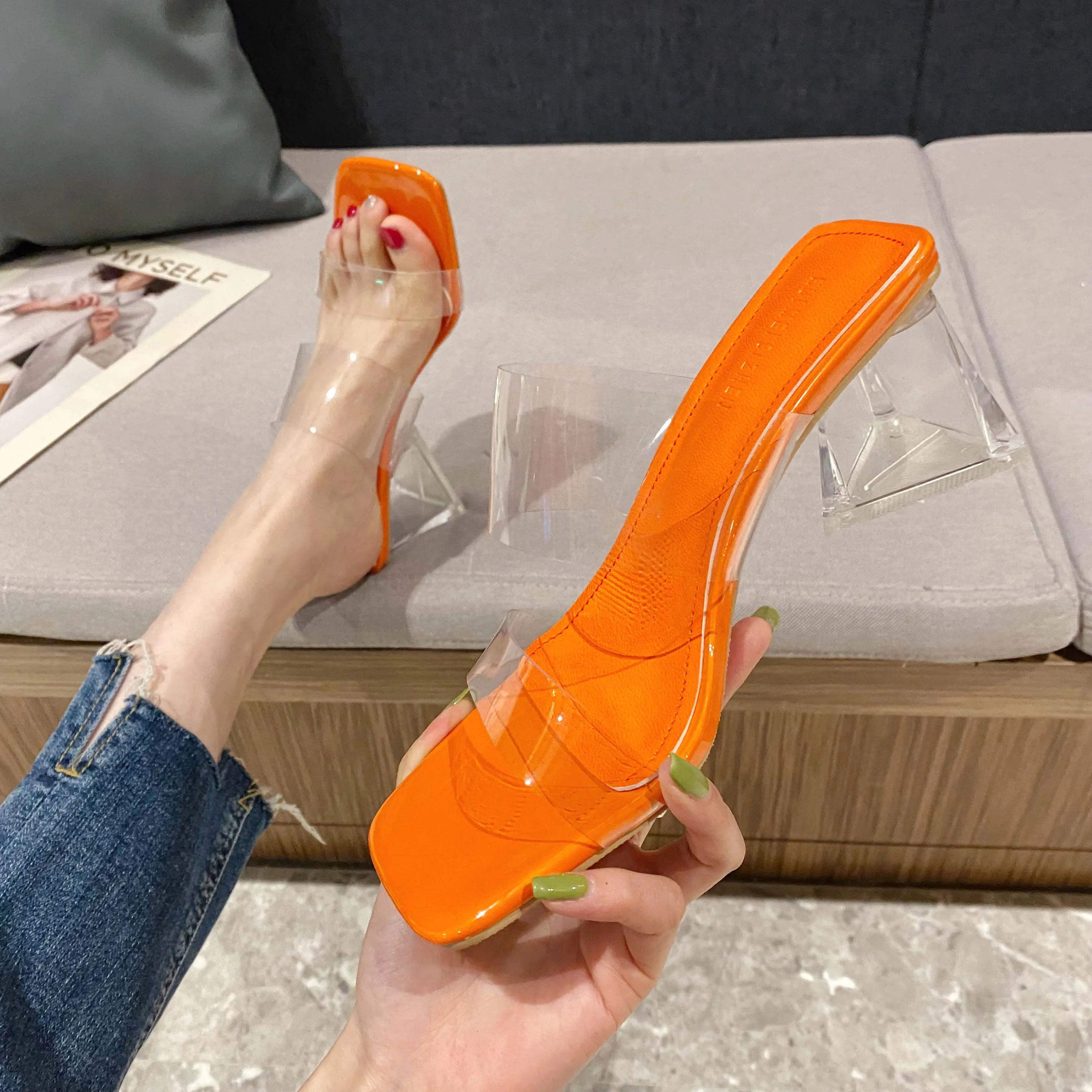 Transparent PVC Women Slippers Open Toe Black White Green Orange Summer Outdoor Mules Shoes Clear High Heels Party Wedding Shoes
Transparent PVC Women Slippers Open Toe Black White Green Orange Summer Outdoor Mules Shoes Clear High Heels Party Wedding Shoes