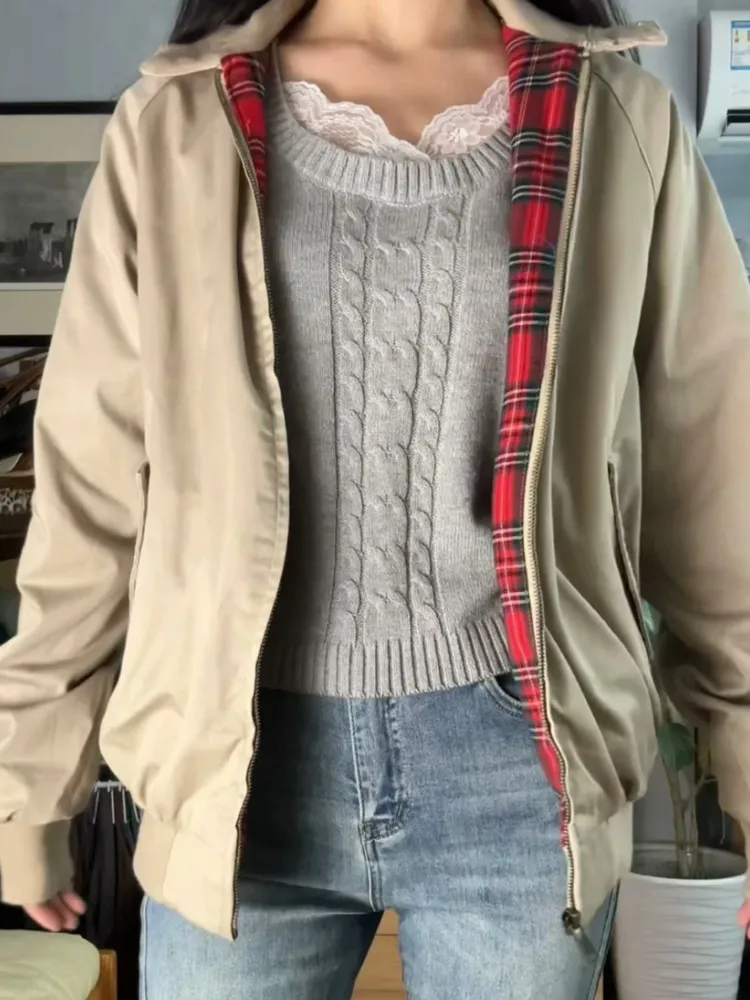 Casual Women Red Checkered Lining Jacket Coats 2023 Fall Retro Stand Collar Long Sleeves Solid Color Jakcets Female Chic Outwear
Casual Women Red Checkered Lining Jacket Coats 2023 Fall Retro Stand Collar Long Sleeves Solid Color Jakcets Female Chic Outwear