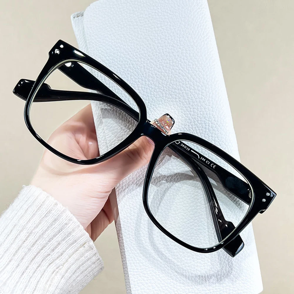 Square Big Frame Blue Ray Blocking Metal Glasses Men Women Anti Blue Light Computer Goggles Myopia Prescription Frames
Square Big Frame Blue Ray Blocking Metal Glasses Men Women Anti Blue Light Computer Goggles Myopia Prescription Frames