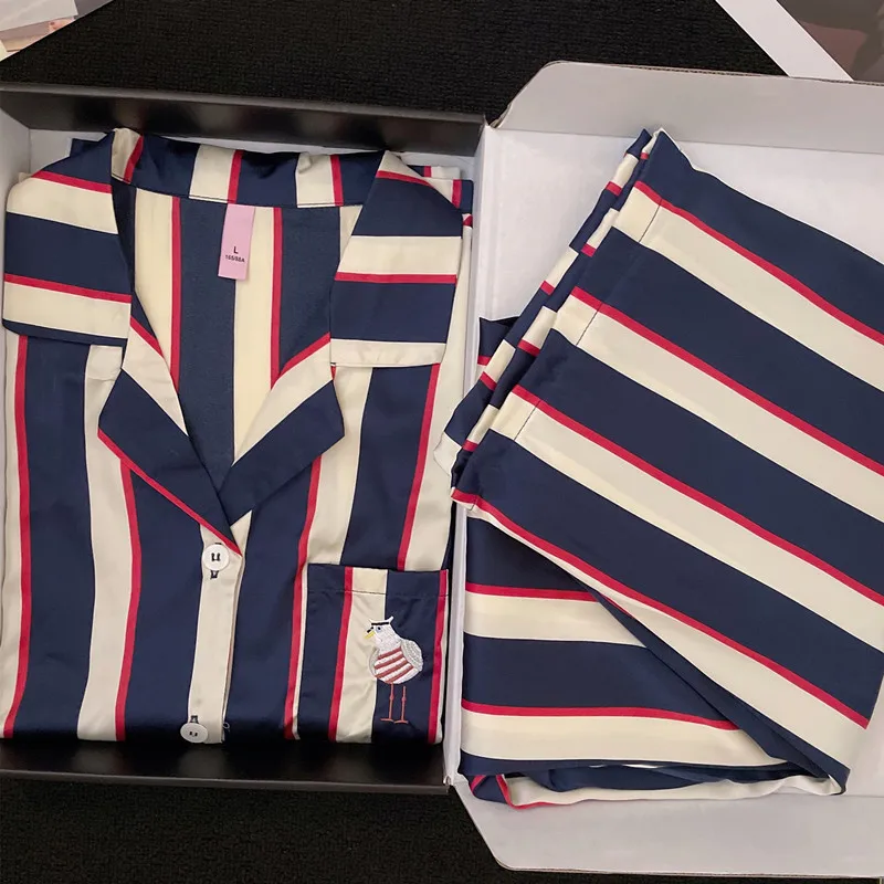 Couple Pajamas Female Spring And Autumn Ice Silk Long-sleeved Sleepwear Men And Women Striped Silk Summer Home Wear Set
Couple Pajamas Female Spring And Autumn Ice Silk Long-sleeved Sleepwear Men And Women Striped Silk Summer Home Wear Set