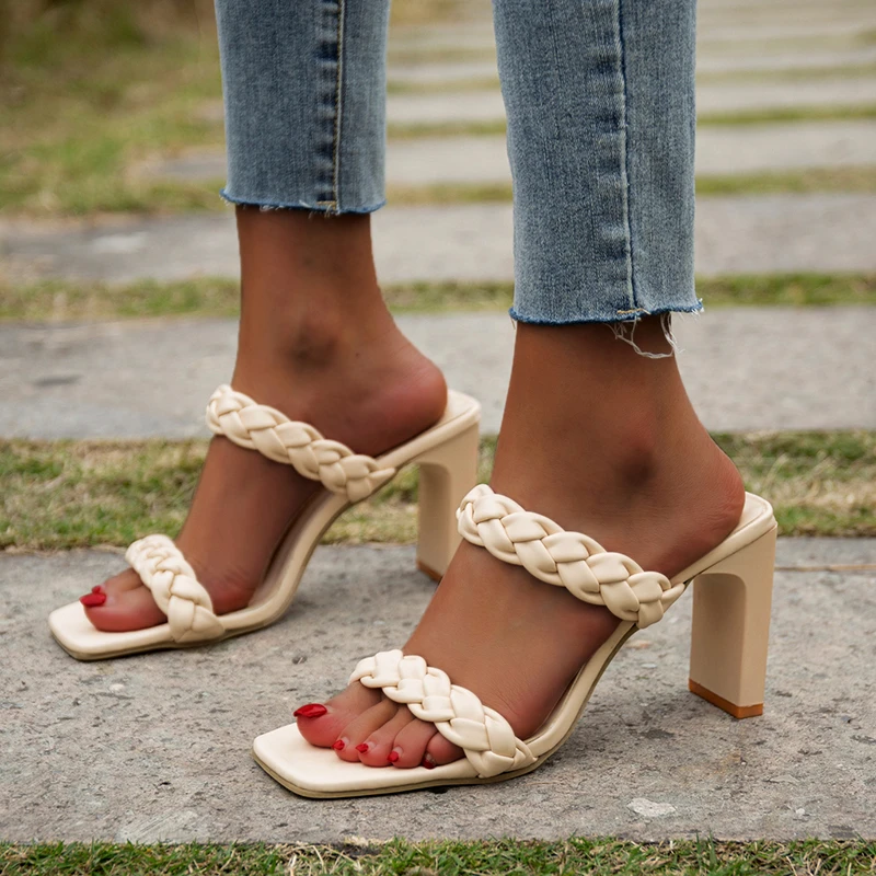 Ladies Sandals 2022 Summer New Style Sexy Open Toe Ladies High Heels Thick Heel Casual Beach Slippers Ladies High Heel Sandals
Ladies Sandals 2022 Summer New Style Sexy Open Toe Ladies High Heels Thick Heel Casual Beach Slippers Ladies High Heel Sandals