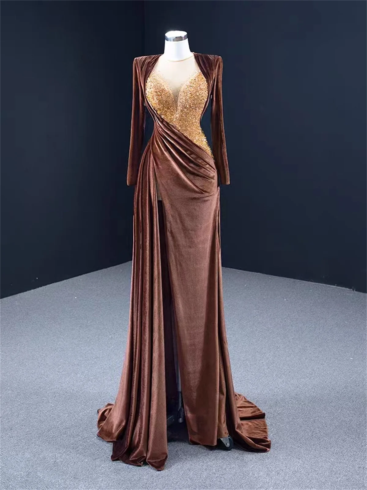 Bespoke Evening Formal Prom Dress Long Sleeve Gorgeous Elegant Party Dresses For Women Diamond Applique 2023 فساتين السهرة
Bespoke Evening Formal Prom Dress Long Sleeve Gorgeous Elegant Party Dresses For Women Diamond Applique 2023 فساتين السهرة