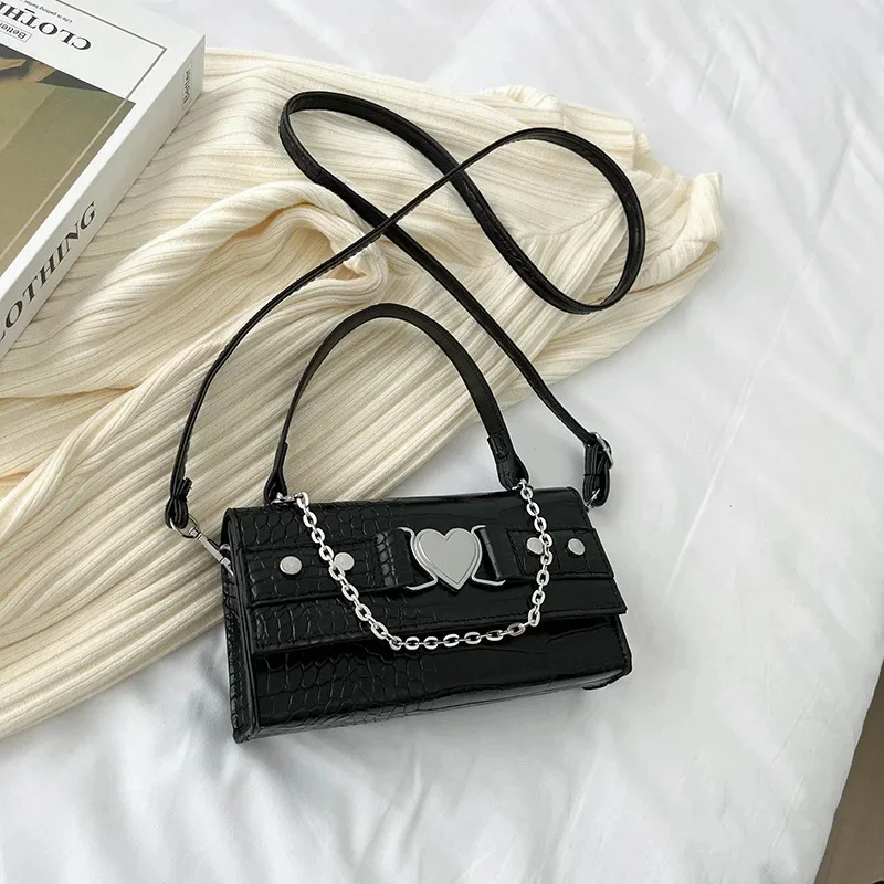 Women's Crossbody Bag Fashionable Shoulder Bag New Simple Trend Chain Love Square Bag Niche Messenger Bag Designer Bag 19*11*6cm
Women's Crossbody Bag Fashionable Shoulder Bag New Simple Trend Chain Love Square Bag Niche Messenger Bag Designer Bag 19*11*6cm