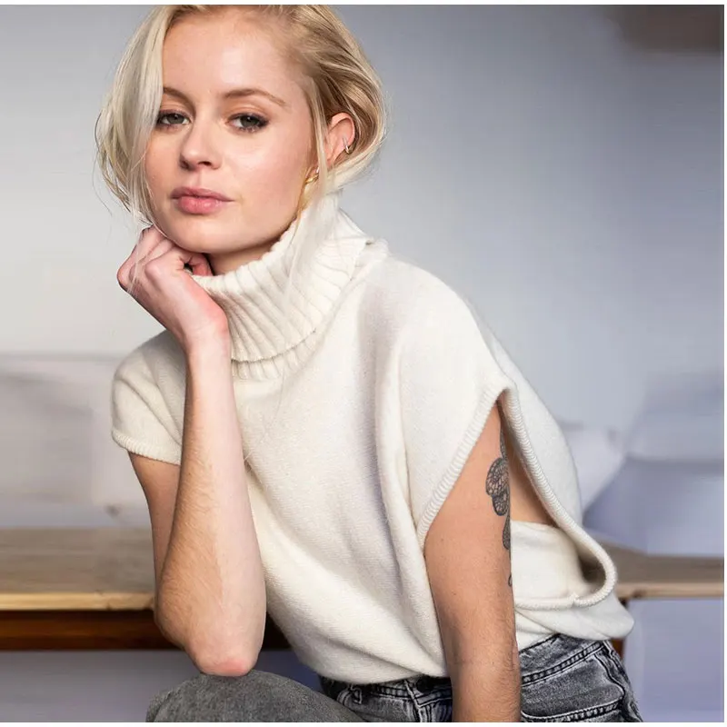 RDMQ 2023 High Neck Sleeveless Pullover Solid Sweater Women Loose Side Split Top Autumn Fashion Casual Female Knitted Vest 
RDMQ 2023 High Neck Sleeveless Pullover Solid Sweater Women Loose Side Split Top Autumn Fashion Casual Female Knitted Vest