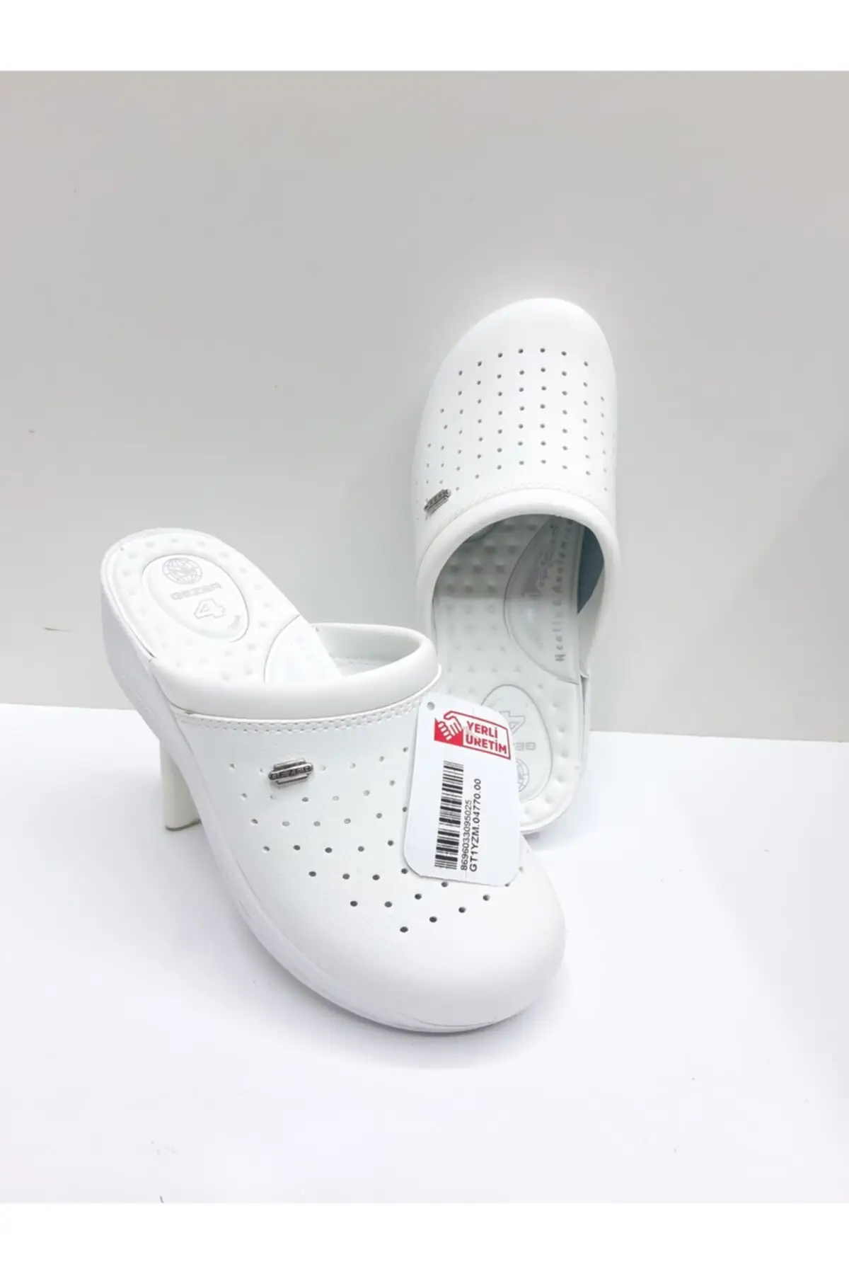 White Sabo Hospital Worker Cook Slippers 
White Sabo Hospital Worker Cook Slippers