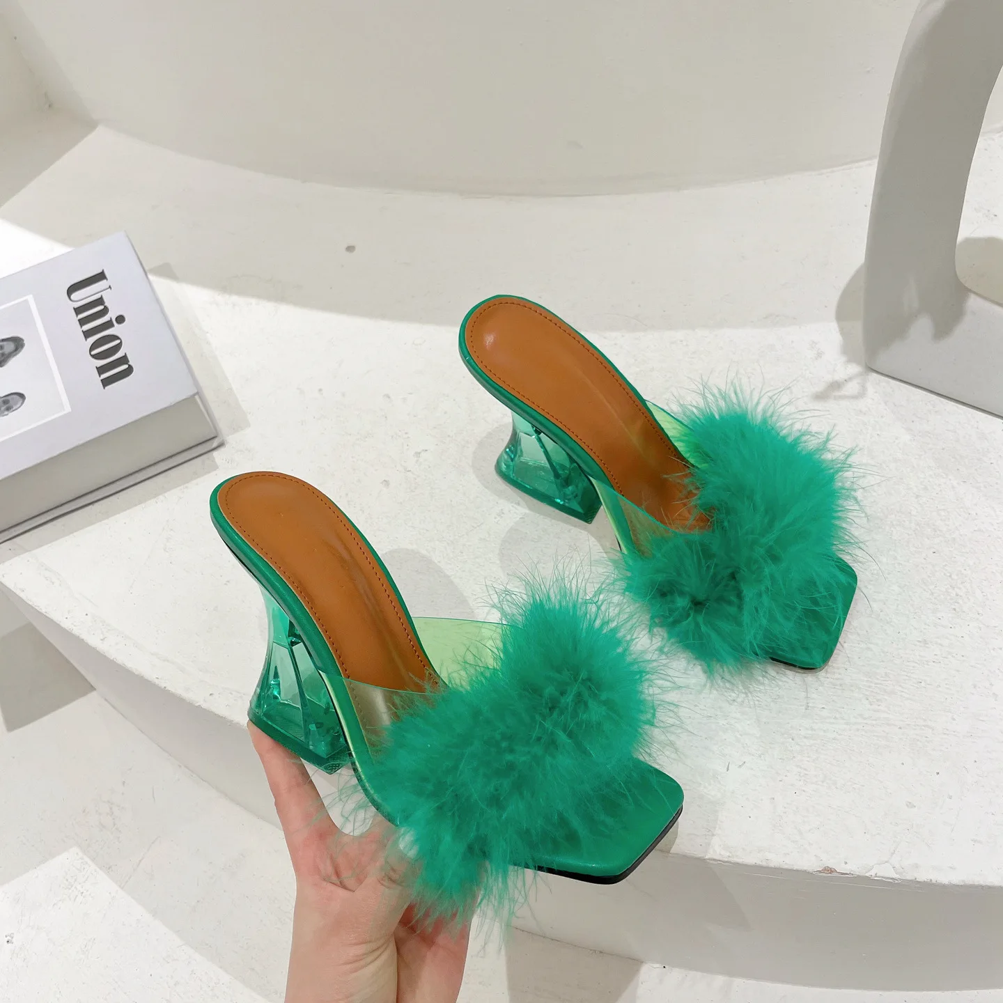 Fur Strappy Women Slippers Crystal Spike Heel Solid Colors Chaussures Femme Summer Shallow Pumps Outdoor Zapatillas Mujer
Fur Strappy Women Slippers Crystal Spike Heel Solid Colors Chaussures Femme Summer Shallow Pumps Outdoor Zapatillas Mujer
