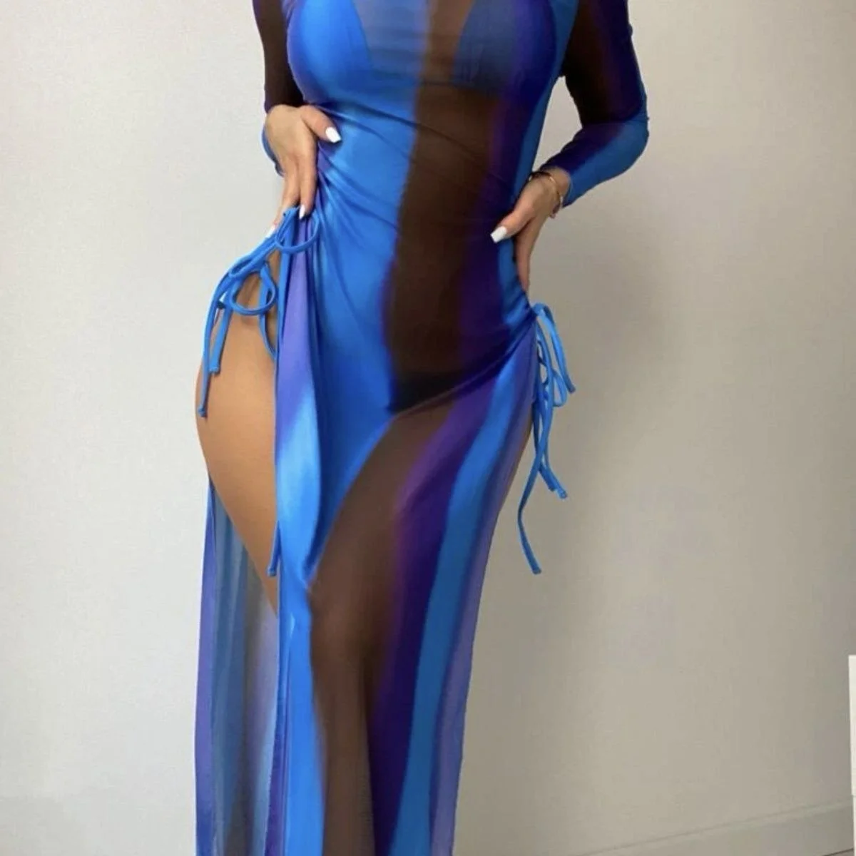 Новинка 2023, полосатая блузка и бикини, купальник, комплект из трех предметов
Новинка 2023, полосатая блузка и бикини, купальник, комплект из трех предметов