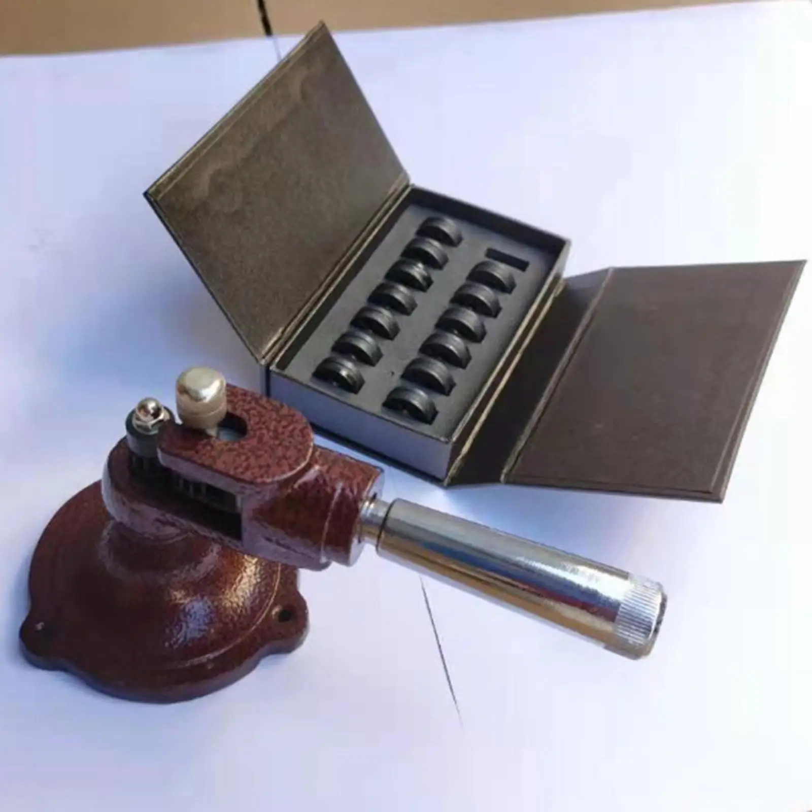 Растяжитель размера Регулировочный инструмент размер r регулировка для ювелирных изделий
Растяжитель размера Регулировочный инструмент размер r регулировка для ювелирных изделий