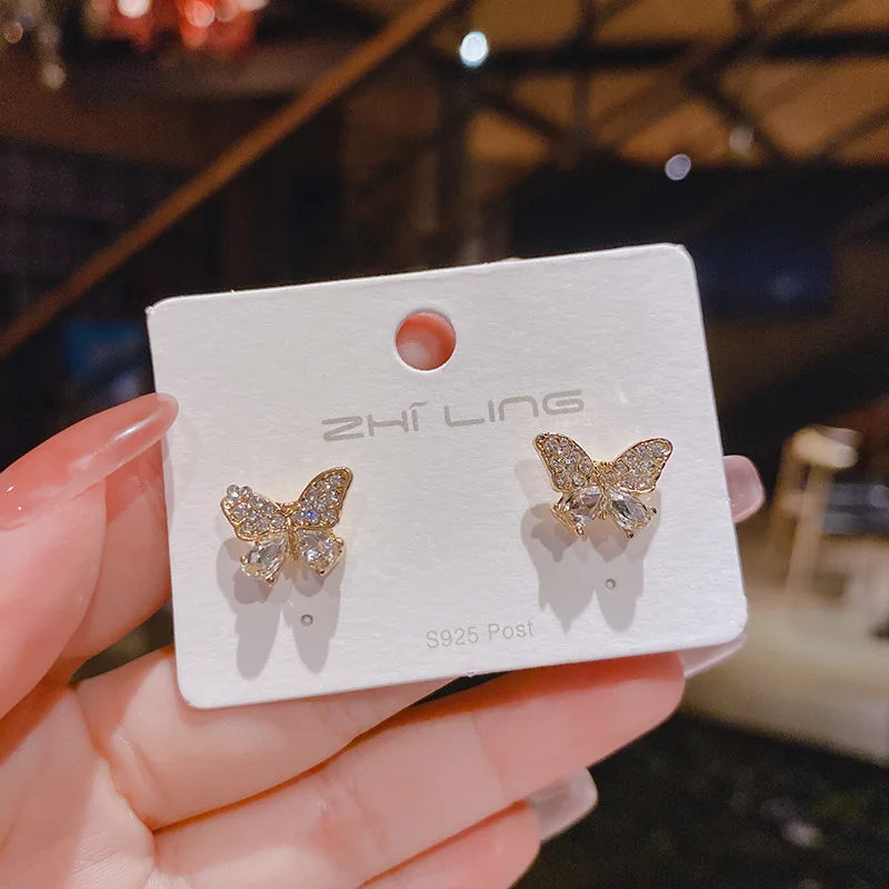 925 silver needle east gate small butterfly earrings 2022 earrings ins female new fashion small temperament simple ear jewelry
925 silver needle east gate small butterfly earrings 2022 earrings ins female new fashion small temperament simple ear jewelry