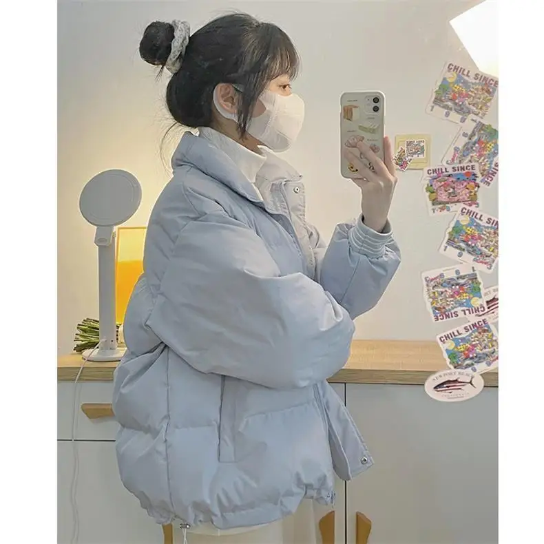 Winter 2022 Warm and Thick Cotton Padded Jacket Simple Student Bread Jacket Loose Cotton Padded Jacket Short Cotton Jacket
Winter 2022 Warm and Thick Cotton Padded Jacket Simple Student Bread Jacket Loose Cotton Padded Jacket Short Cotton Jacket