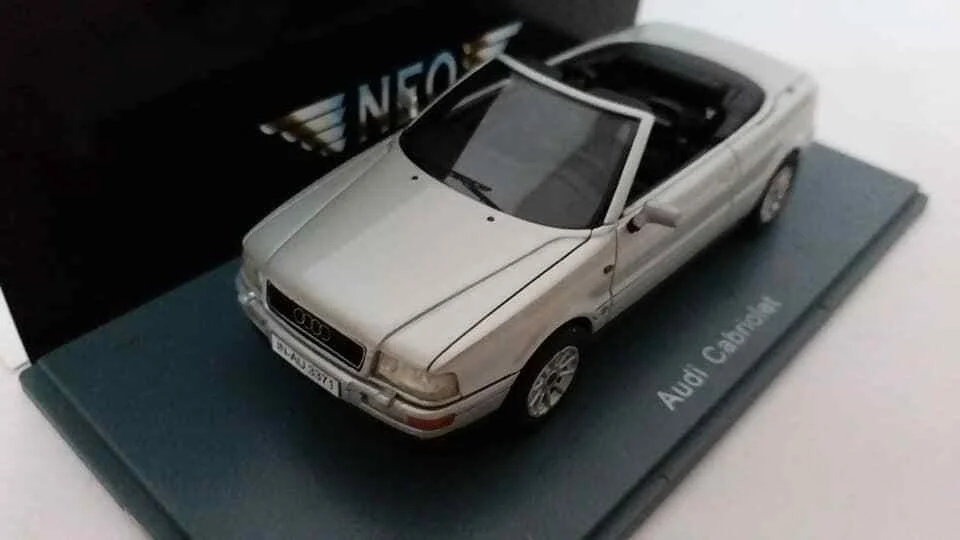 1/43 Reality Car Model Neo Convertible Audi A4 Cabriolet 1986 Silver High End Collection Ornament Gift
1/43 Reality Car Model Neo Convertible Audi A4 Cabriolet 1986 Silver High End Collection Ornament Gift