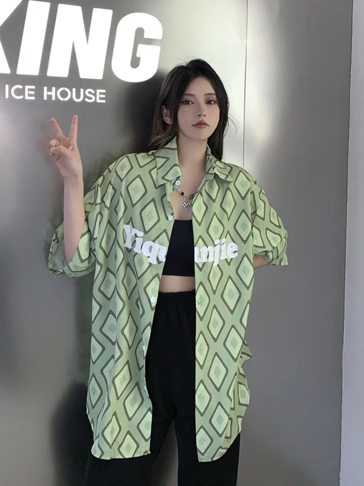 Harajuku Diablo Lazy Streetwear Vintage Diamond Lattice Letter Printing Design Shirt Single-Breasted Short Sleeve Blouses Shirt
Harajuku Diablo Lazy Streetwear Vintage Diamond Lattice Letter Printing Design Shirt Single-Breasted Short Sleeve Blouses Shirt