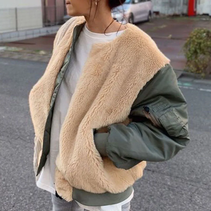 2022 Japanese style British style autumn and winter new design sense stitching fleece sweater coat new warm cotton coat women's
2022 Japanese style British style autumn and winter new design sense stitching fleece sweater coat new warm cotton coat women's