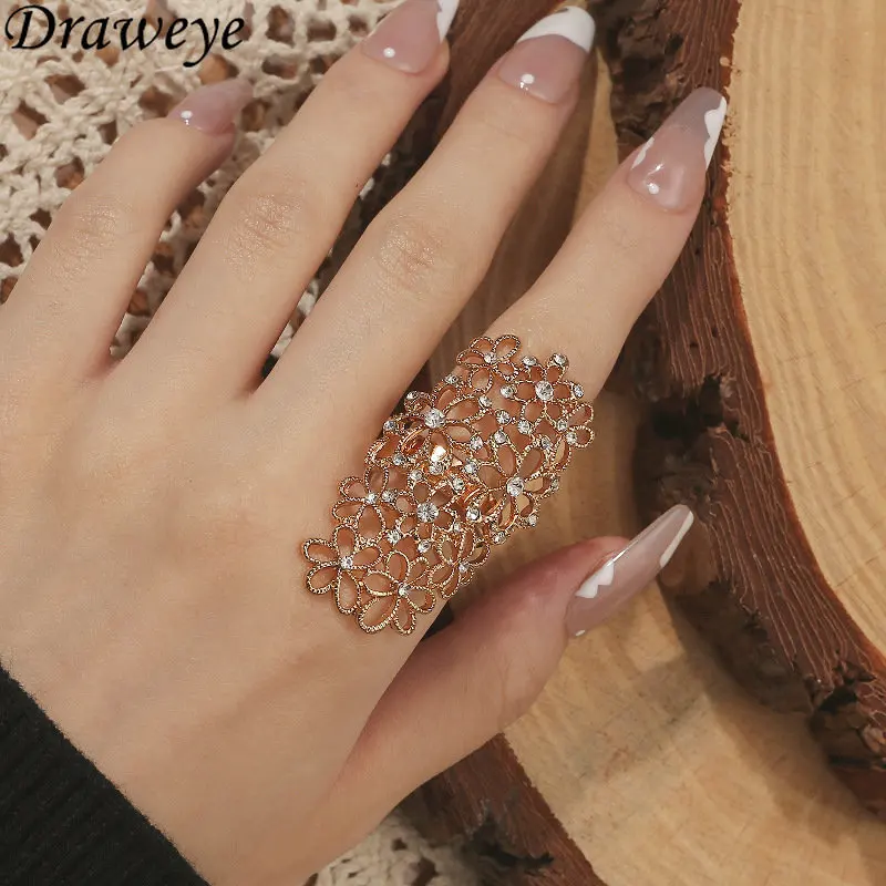 Draweye Hollow Out Shiny Rings for Women Flower Korean Fashion Elegant Vintage Anillos Mujer Geometric Sweet Jewelry
Draweye Hollow Out Shiny Rings for Women Flower Korean Fashion Elegant Vintage Anillos Mujer Geometric Sweet Jewelry