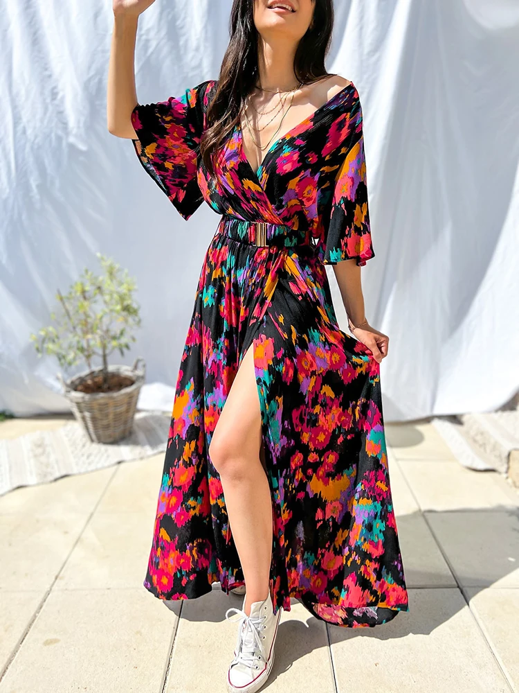 2022 Summer Sexy V Neck Boho Long Dress Women Multicolor Print Slim Waist Beach Sundress Robe Femme
2022 Summer Sexy V Neck Boho Long Dress Women Multicolor Print Slim Waist Beach Sundress Robe Femme