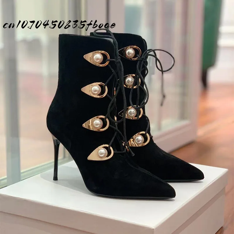 2023 Winter New Catwalk Fashion Boots Pearl Decoration Solid Color Genuine Leather High-heel Boots Free Shipping Luxury Design
2023 Winter New Catwalk Fashion Boots Pearl Decoration Solid Color Genuine Leather High-heel Boots Free Shipping Luxury Design