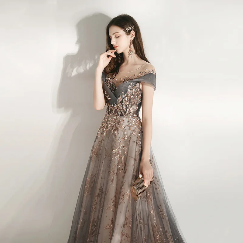 Elegant Mother of the Bride Dresses Crystal illusion, floor length, round neck, short sleeves large size new in 2022
Elegant Mother of the Bride Dresses Crystal illusion, floor length, round neck, short sleeves large size new in 2022