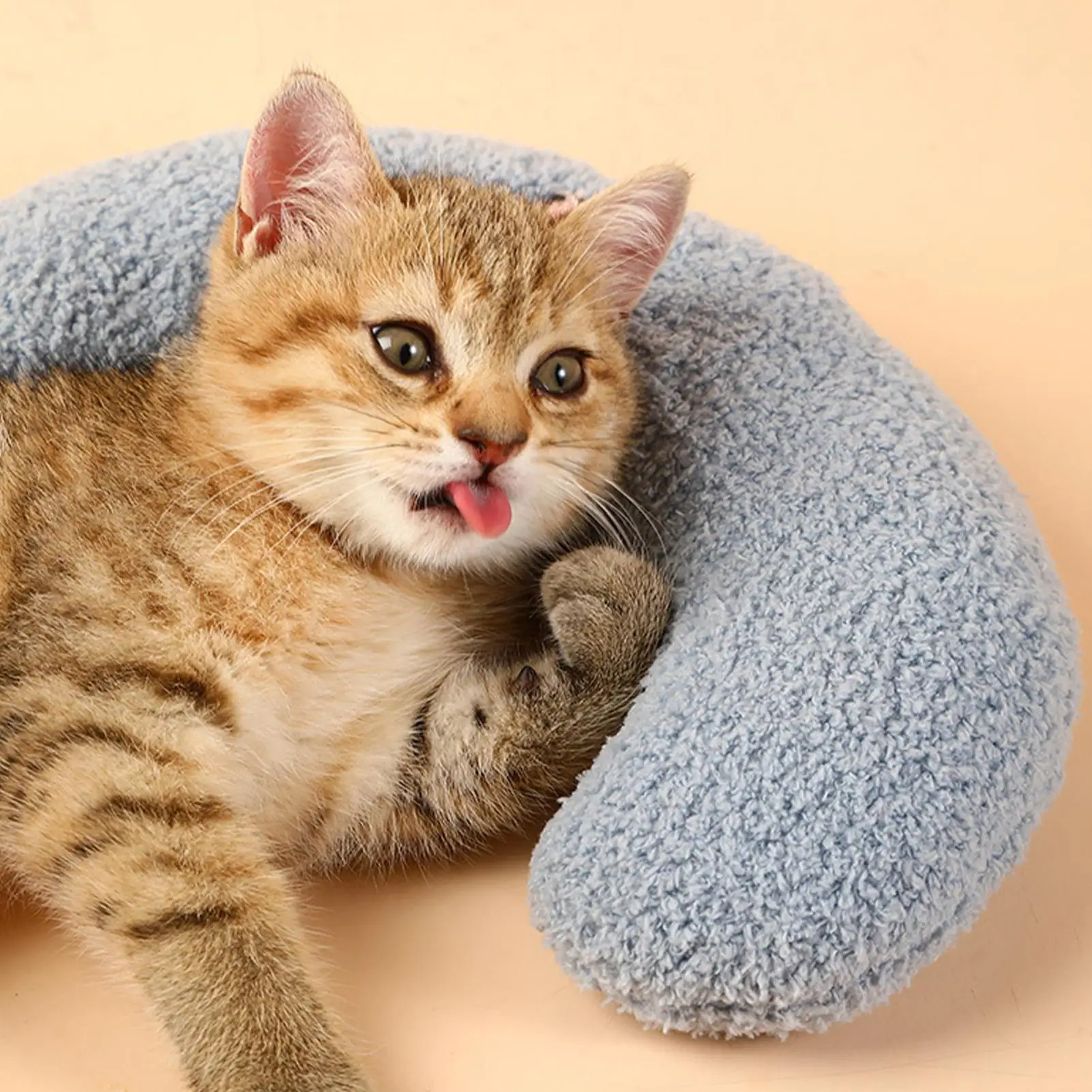 Soft Pillow for Cats Half Donut Cuddler Pillow Soft Fluffy Pet Pillow for Cat Super Durable Fabric Pet Supplies Machine Washable
Soft Pillow for Cats Half Donut Cuddler Pillow Soft Fluffy Pet Pillow for Cat Super Durable Fabric Pet Supplies Machine Washable