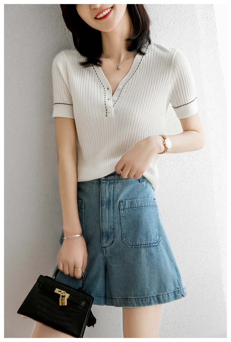 Spring Summer Women T-Shirt Short Sleeve V-Neck Tees Female Pullover Fashion T-Shirt 100% Cottom Knitted Tops Temperament Coats
Spring Summer Women T-Shirt Short Sleeve V-Neck Tees Female Pullover Fashion T-Shirt 100% Cottom Knitted Tops Temperament Coats