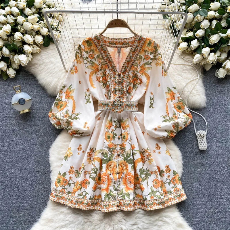 Summer New Women Vintage Flower Bird Pattern Print Dress With Belt V-neck Lantern Sleeve Single-breasted Ladies Dresses Vestidos
Summer New Women Vintage Flower Bird Pattern Print Dress With Belt V-neck Lantern Sleeve Single-breasted Ladies Dresses Vestidos