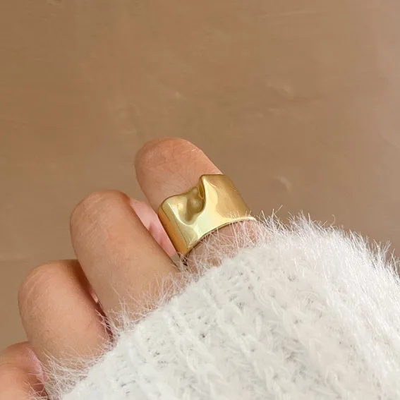 Special Personality Punk Big Wide Fold Metal Gold Silver Color Opening Finger Rings For Women Men Teens Best Friend Gift Jewelry
Special Personality Punk Big Wide Fold Metal Gold Silver Color Opening Finger Rings For Women Men Teens Best Friend Gift Jewelry