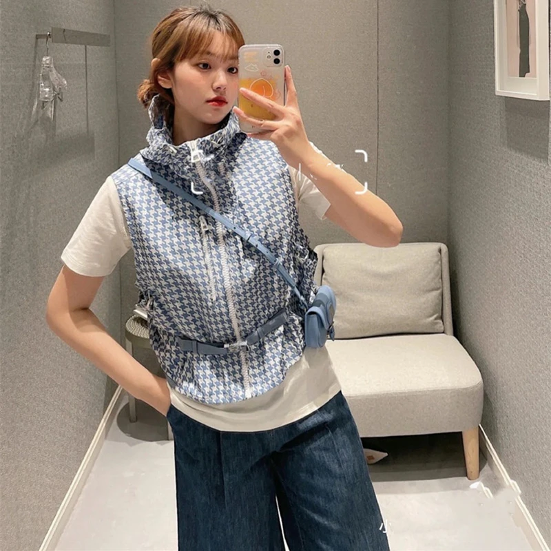 Women Fashion Oversize Hooded Vests Houndstooth Zipper Oversize Sleeveless Loose Female Waistcoat Chic Tops Casual Clothes
Women Fashion Oversize Hooded Vests Houndstooth Zipper Oversize Sleeveless Loose Female Waistcoat Chic Tops Casual Clothes