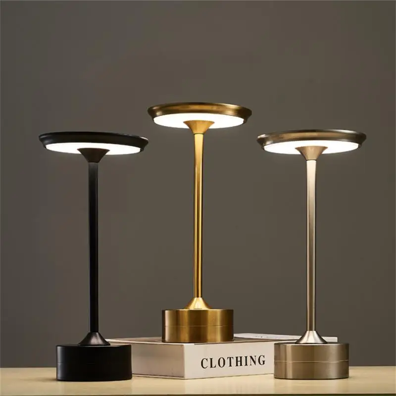 Simple Charging Desk Lamp Restaurant Bar Desk Lamp Dimming Atmosphere Retro Portable Charging Touch USB Desk Lamp Table Lamps
Simple Charging Desk Lamp Restaurant Bar Desk Lamp Dimming Atmosphere Retro Portable Charging Touch USB Desk Lamp Table Lamps