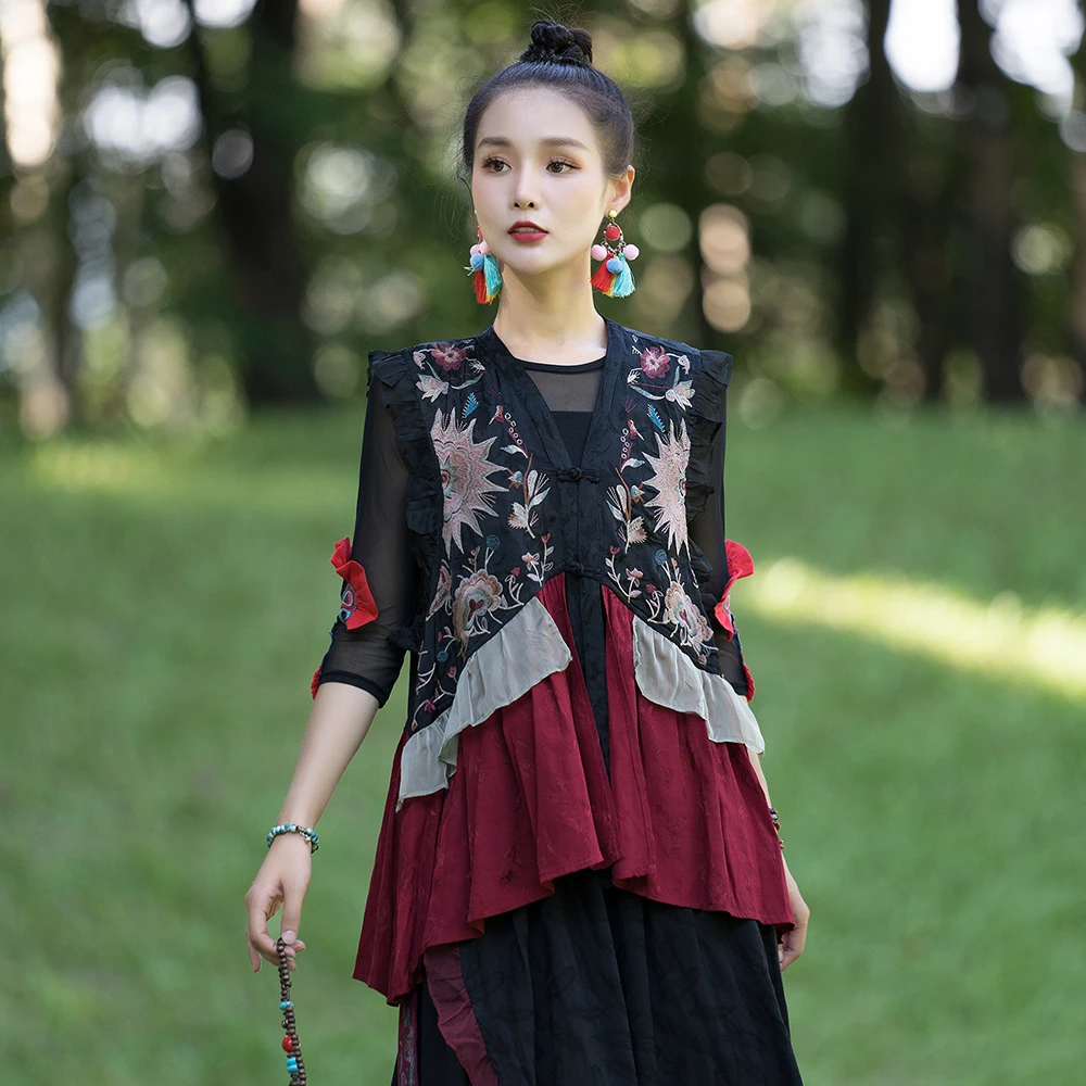 2023 chinese ethnic style vest women traditional embroidered patchwork waistcoat sleeveless tops travel wear versatile vests a14
2023 chinese ethnic style vest women traditional embroidered patchwork waistcoat sleeveless tops travel wear versatile vests a14