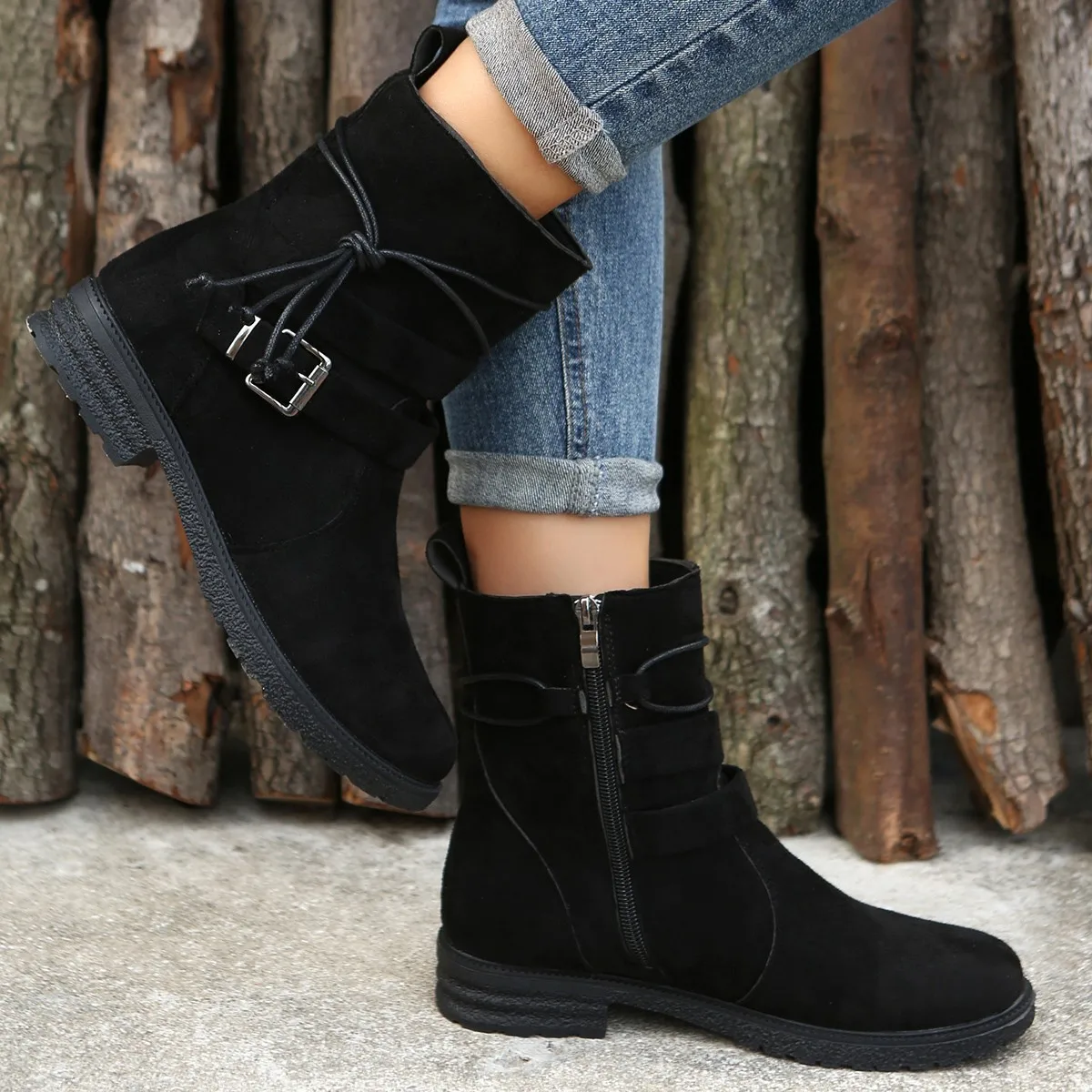 Autumn Retro Knight boots Women Round Toe Lace UP Ankle Boots Female Plus Size Flat Shoes Belt Buckle Suede Short Booties
Autumn Retro Knight boots Women Round Toe Lace UP Ankle Boots Female Plus Size Flat Shoes Belt Buckle Suede Short Booties